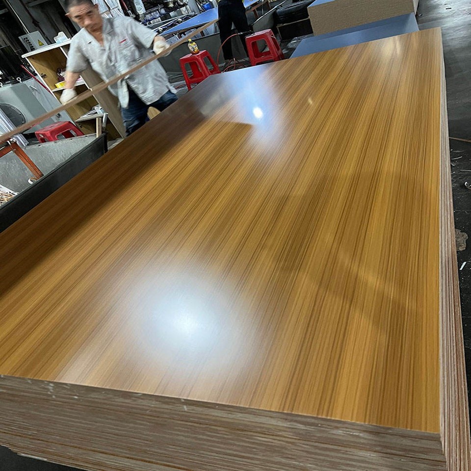 四八尺1220*2440mm MDF Ordinary MDF12mm15mm18mm High Quality Melamine Board suppliers