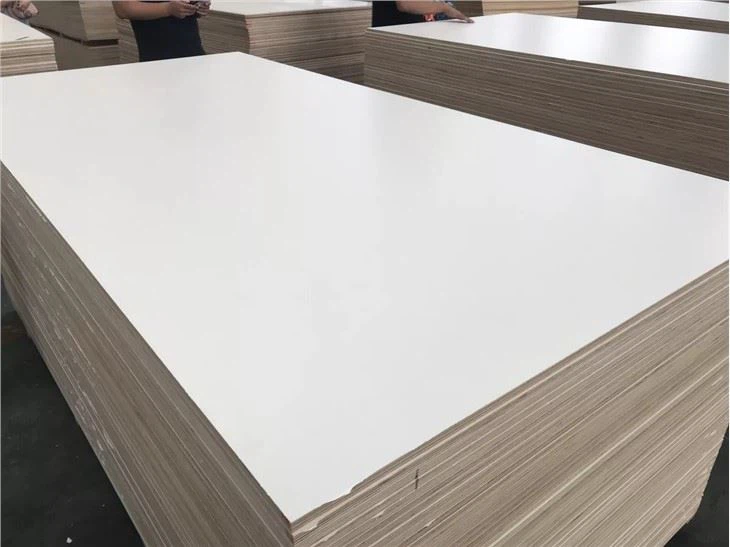 18mm Melamine Gwyn Plywood