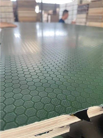 Ffilm Antislip yn Wynebu Pren Haenog Ar gyfer Adeiladu Caeadau Byrddau Ffenolig Pren Haenog