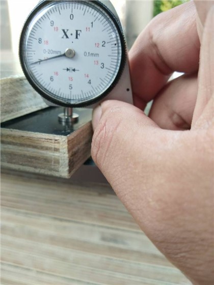 Gwneuthurwr Pren haenog yn Wynebu Ffilm Talaith Shandong